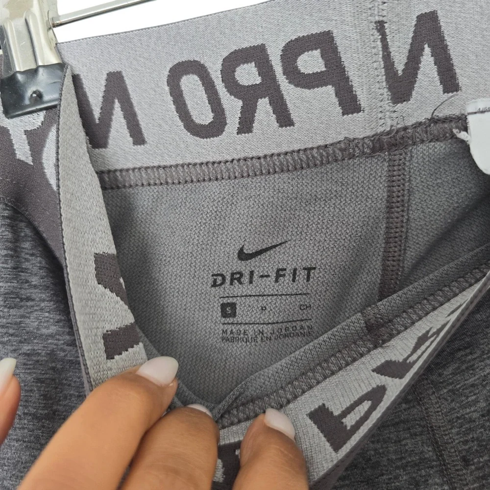 Nike‎ Pro Dri-FIT Leggings Women Small Charcoal Gray Athletic Tight